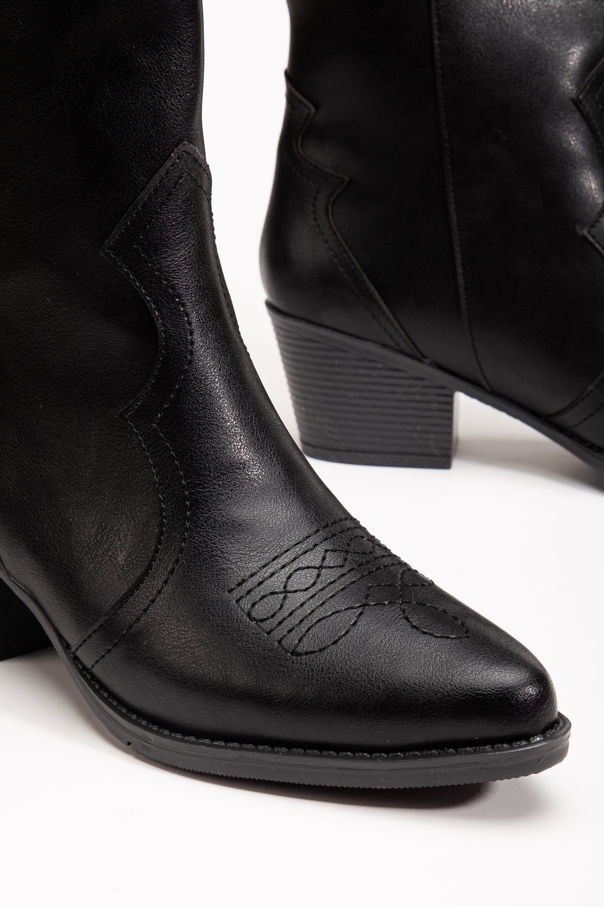 Kadın Deri Nakışlı Uzun Kovboy Çizme