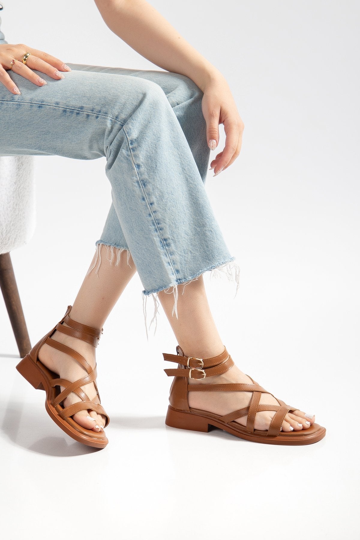 Kadın Bantlı Bağlamalı Bilekten Tokalı Casual Sandalet