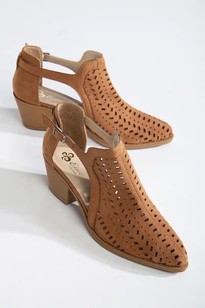 Ms. Sugar Shoes Yazlık Delikli Kalın Topuklu Ayakkabı